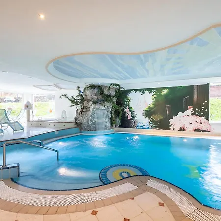 Alpino Charme Apartments *